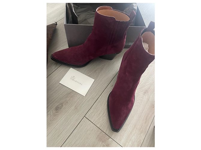 Botines Sartore de Nubuck Rojo Oscuro Burdeos - vista 2
