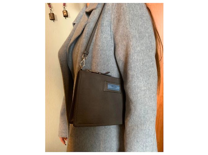 Prada Etikette-Minitasche - Ansicht 9