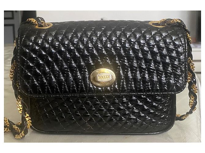 Borsa a tracolla Bally MatelasséChain nera in vernice Nero - vista 2