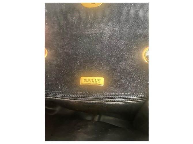 Borsa a tracolla Bally MatelasséChain nera in vernice Nero - vista 3