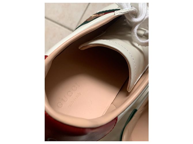 Taglia della sneaker con plateau Gucci Ace 40 Bianco - vista 6