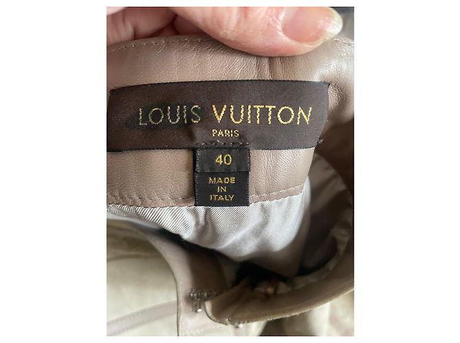 Louis Vuitton Rock Monogramm LV Logo Leder Beige - Ansicht 7