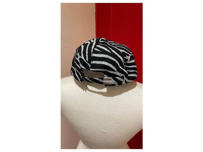 Agnès b. Hats - view 3