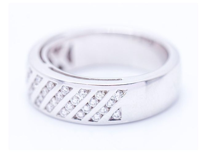Autre Marque Weißgoldring mit Diamanten - Ansicht 5