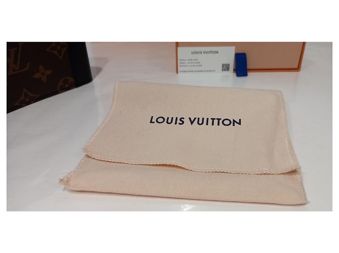 Louis Vuitton Portafoglio multiplo in pelle nera e tela monogram. Multicolore - vista 12