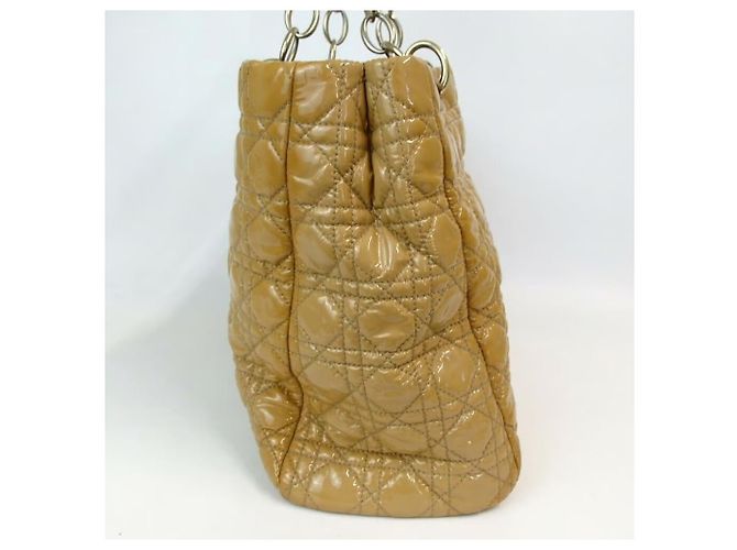Bolso Christian Dior Soft Dior de charol beige - vista 5