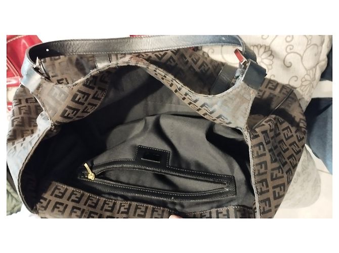 Borsa Fendi Zucchino Monogramma Marrone Scuro Cioccolato - vista 3