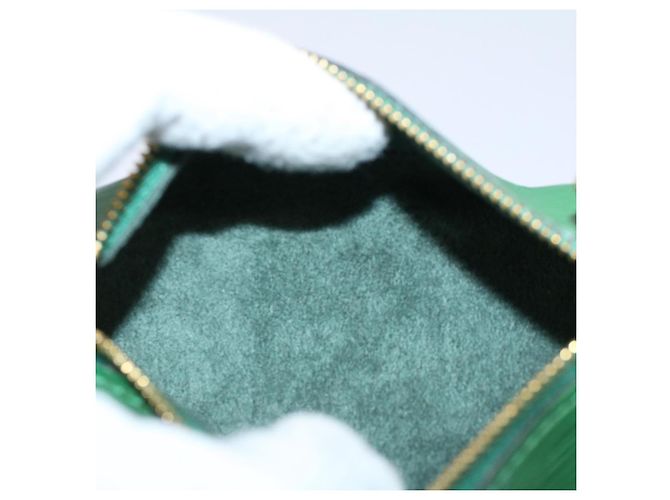 LOUIS VUITTON Epi Soufflot Pouch Verde LV Auth 57886 - vista 11