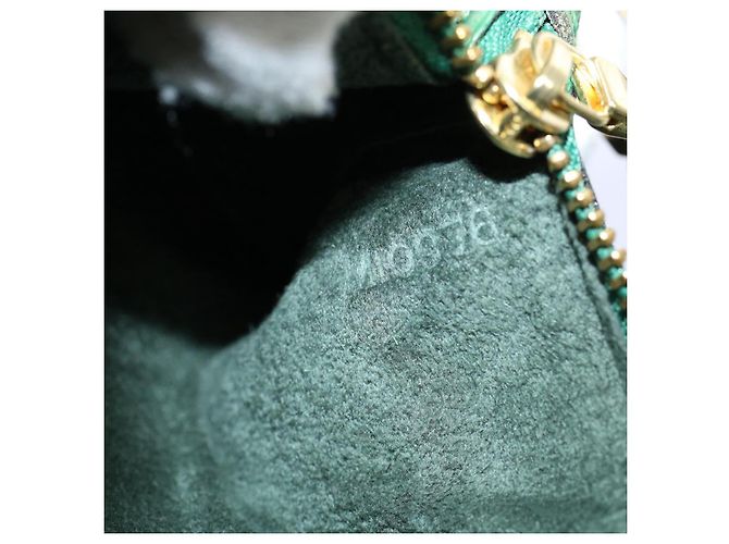 LOUIS VUITTON Epi Soufflot Pouch Verde LV Auth 57886 - vista 12