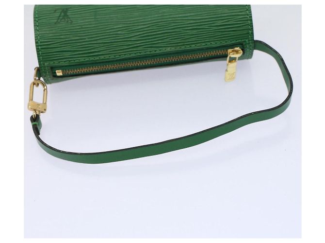 LOUIS VUITTON Epi Soufflot Pouch Verde LV Auth 57886 - vista 7