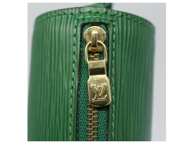 LOUIS VUITTON Epi Soufflot Pouch Verde LV Auth 57886 - vista 9