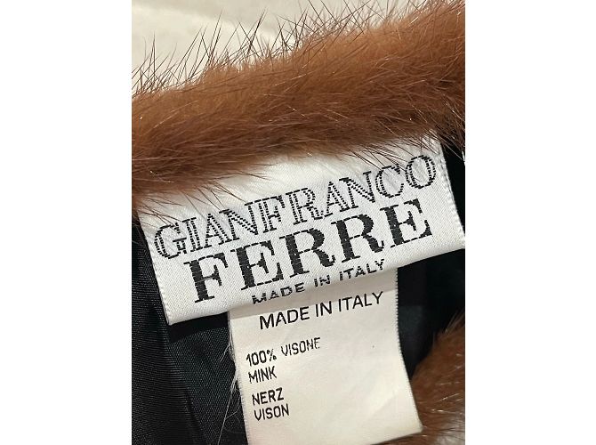 Gianfranco Ferré GIANFRANCO FERRE Sciarpe T.  Pelliccia - vista 6