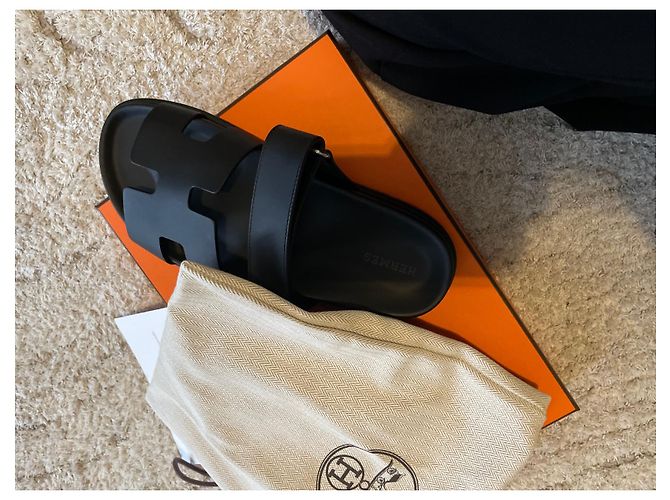 Hermès Cyprus leather sandals black - view 4