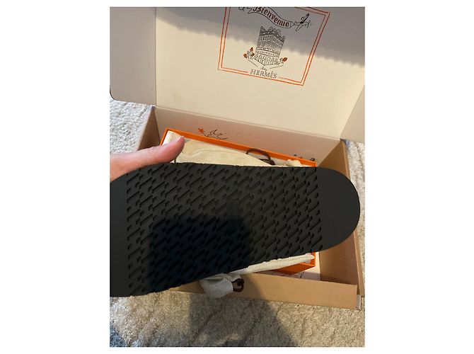Hermès Cyprus leather sandals black - view 5