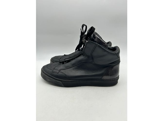 Sneakers Louis Vuitton T.UK 6 Pelle Nero - vista 4