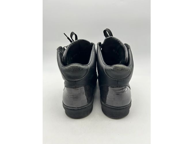 Sneakers Louis Vuitton T.UK 6 Pelle Nero - vista 5