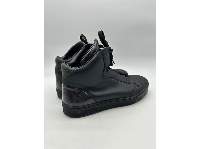 Sneakers Louis Vuitton T.UK 6 Pelle Nero - vista 6