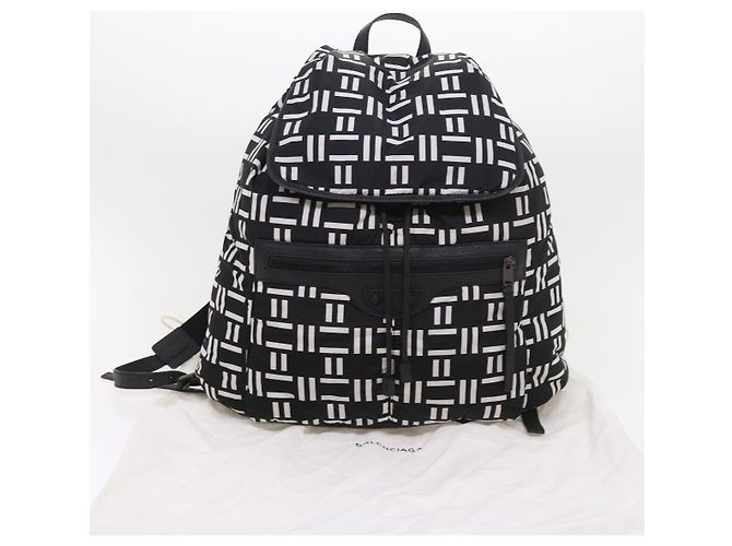 BALENCIAGA Reiserucksack Nylon Schwarz Weiß 340139 Auth bin5199 - Ansicht 12