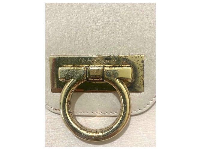 Borsa a tracolla Salvatore Ferragamo in pelle beige - vista 5
