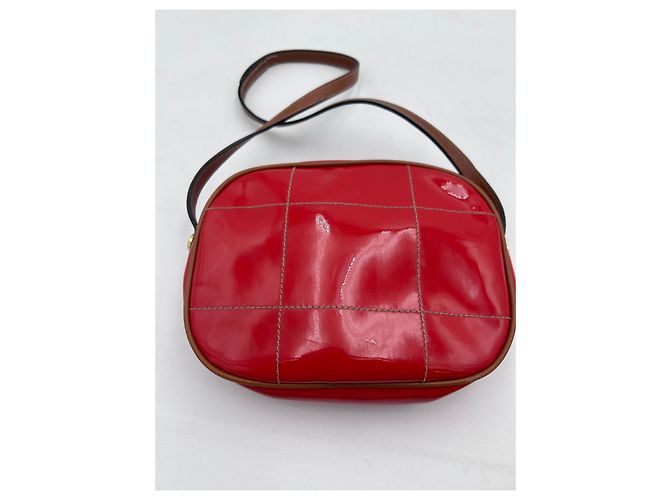 Sac à bandoulière Salvatore Ferragamo en cuir verni rouge - vue 7