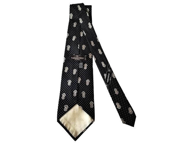 Cravatta Valentino in seta nera e bianca con motivo cavallucci marini Nero Bianco - vista 2