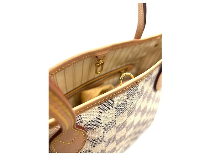 Neverfull PM Louis Vuitton Weiß - Ansicht 2