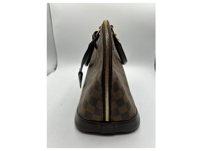Borsa a mano Louis Vuitton Alma in pelle marrone scuro - vista 3