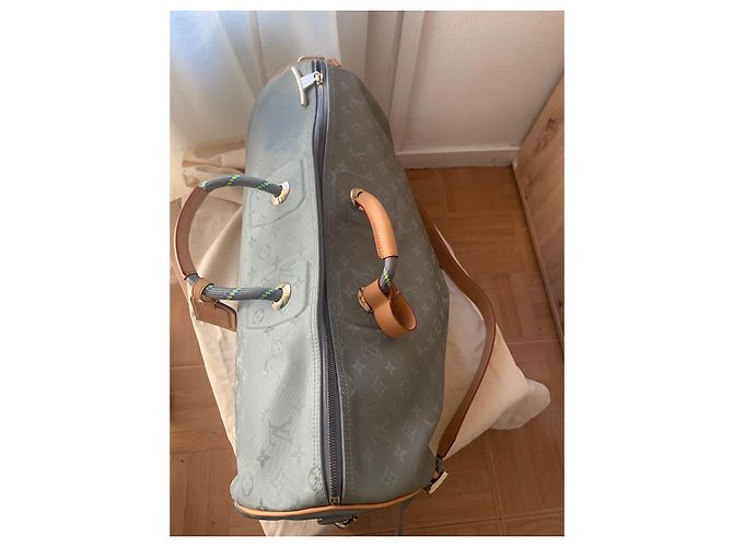 Abbesses Louis Vuitton Keepall bag 50 TITANUIM KIM JONES Olive green - view 3