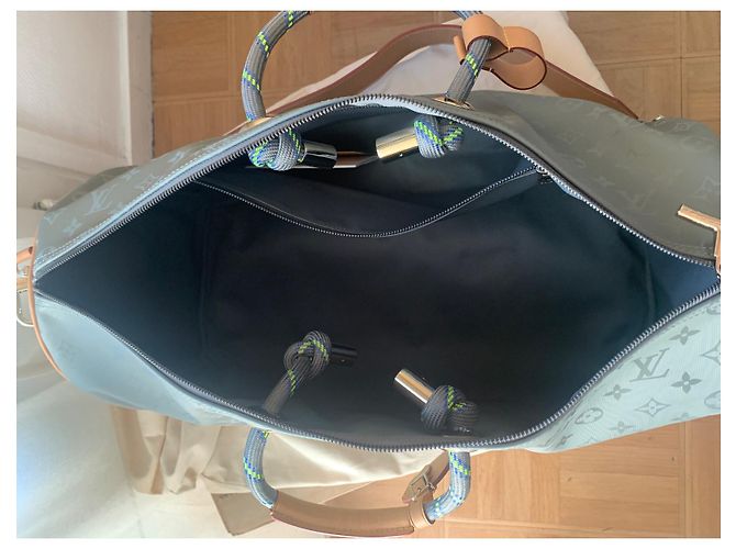 Abbesses Louis Vuitton Keepall bag 50 TITANUIM KIM JONES Olive green - view 6