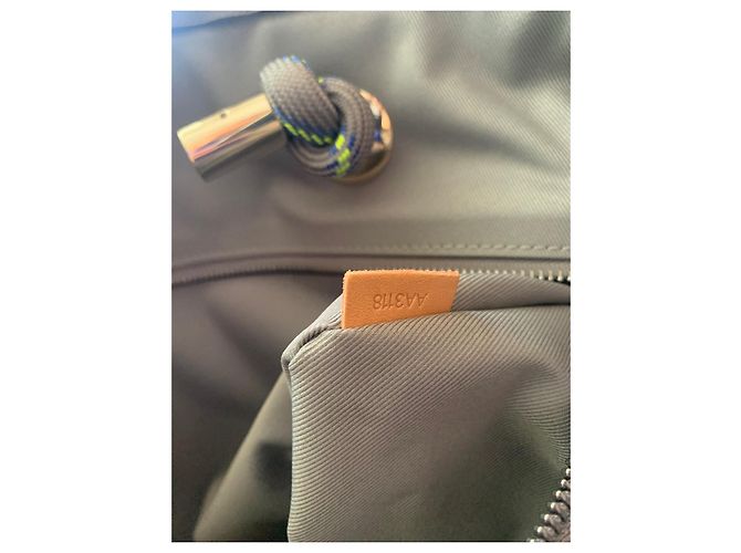 Abbesses Louis Vuitton Keepall bag 50 TITANUIM KIM JONES Olive green - view 8