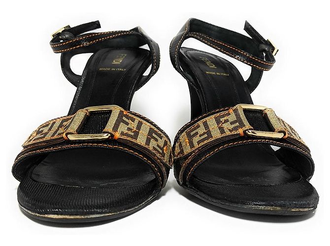 Fendi Leder Pumps Braun 7 cm - Ansicht 4