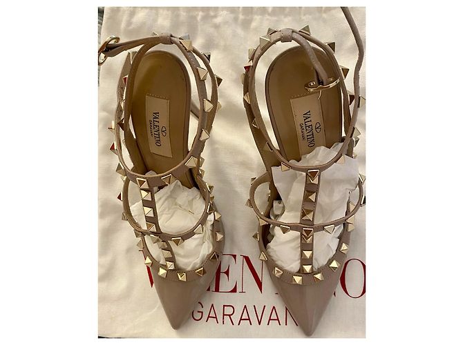 Valentino Garavani Décolleté Valentino Rockstud Beige - vista 3