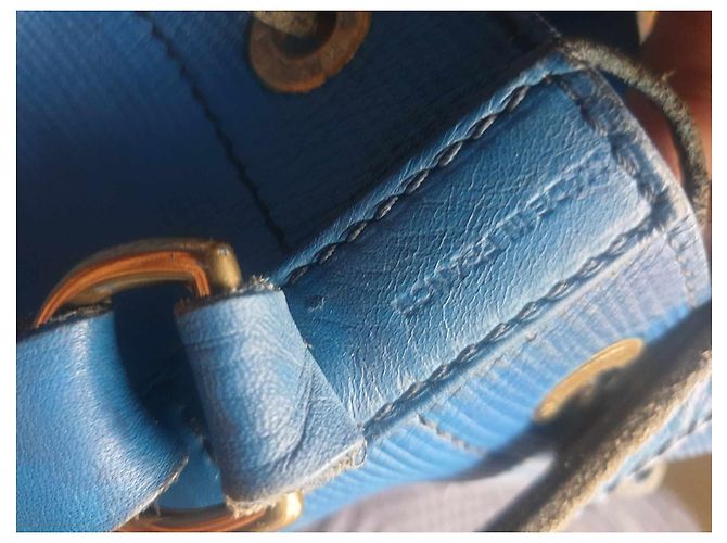 Neo Cabby Borsa a secchiello Louis Vuitton Noe in pelle Epi blu - vista 3
