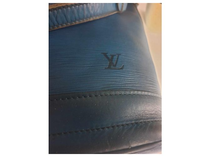 Neo Cabby Borsa a secchiello Louis Vuitton Noe in pelle Epi blu - vista 8