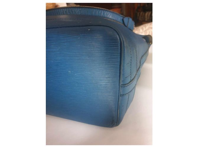 Neo Cabby Borsa a secchiello Louis Vuitton Noe in pelle Epi blu - vista 9