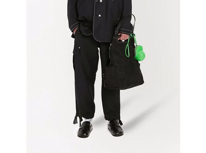 JW Anderson Calças Cargo Pretas - vista 4