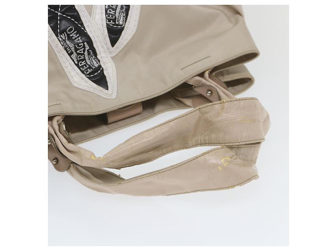 Salvatore Ferragamo Borsa A Spalla Nylon Vernice Beige Auth ti1318 - vista 8