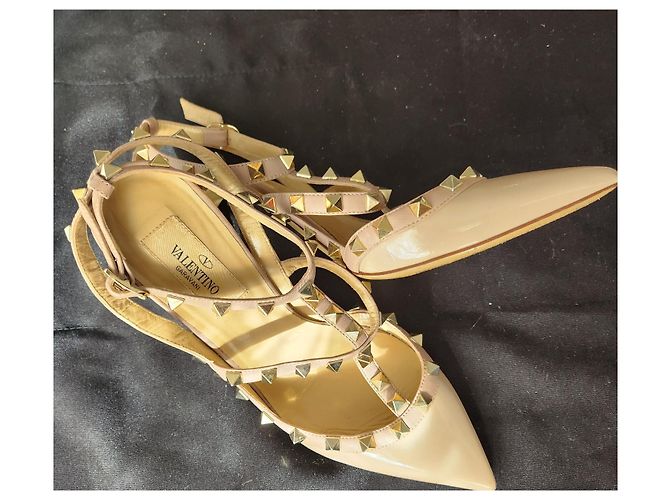 Sandali Valentino Garavani Rockstud in pelle crema Crudo - vista 12