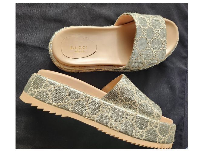 Espadrillas Gucci GG in pelle argento lamé - vista 11