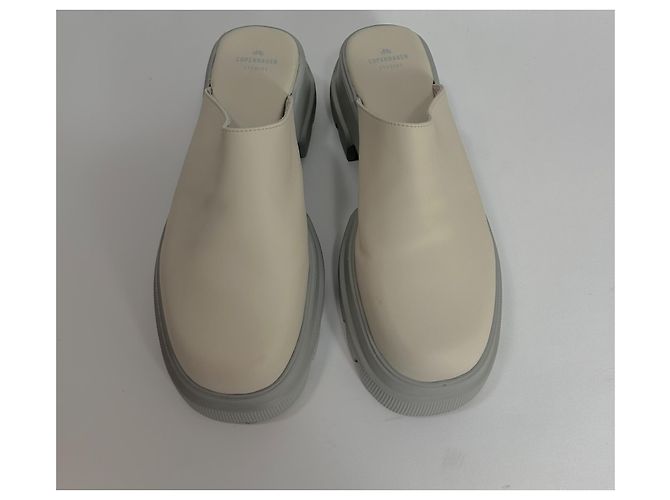Autre Marque Copenhagen Studios Mules Leder Weiß Grau 40 - Ansicht 5