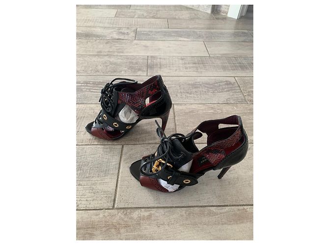 Tacones de encaje de piel de serpiente burdeos Burberry Rojo burdeos - vista 2