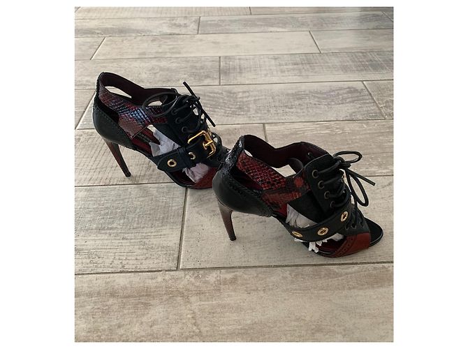 Tacones de encaje de piel de serpiente burdeos Burberry Rojo burdeos - vista 3