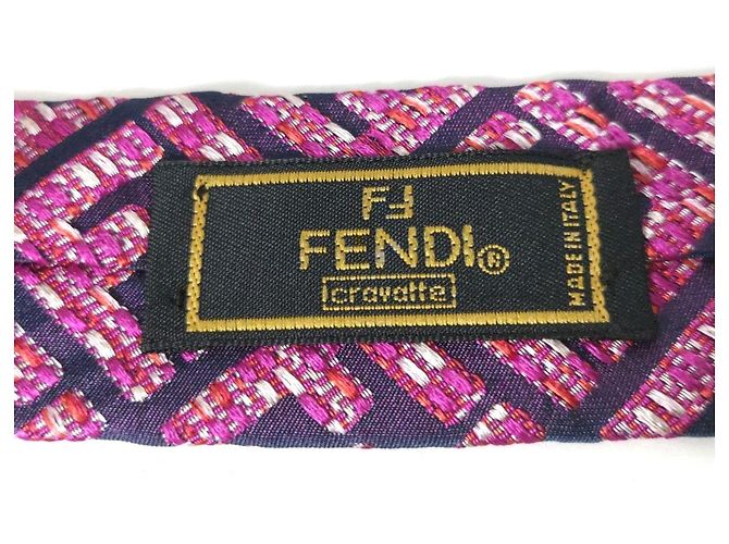 Cravates Fendi - vue 4