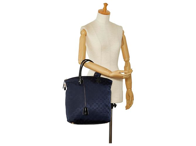 Louis Vuitton Blue Monogram Nylon Desire Lockit Vertical MM Blau - Ansicht 11