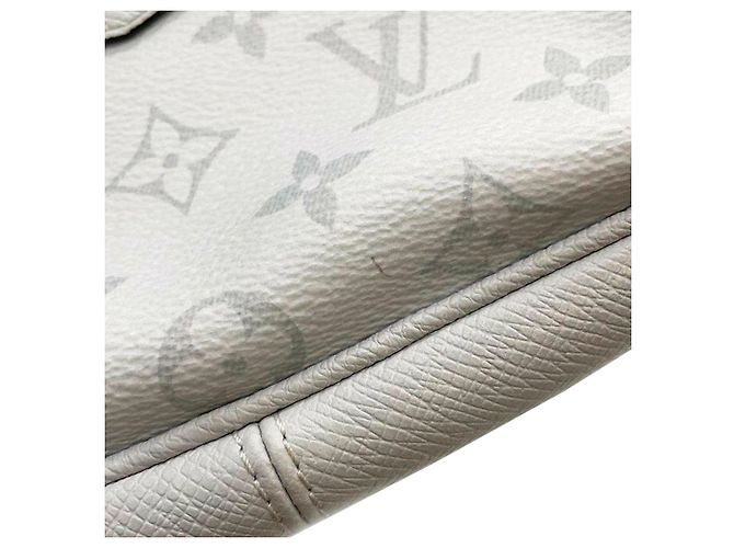 Bumbag Marsupio da esterno Taigarama con monogramma bianco Louis Vuitton - vista 10