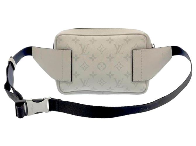 Bumbag Marsupio da esterno Taigarama con monogramma bianco Louis Vuitton - vista 3