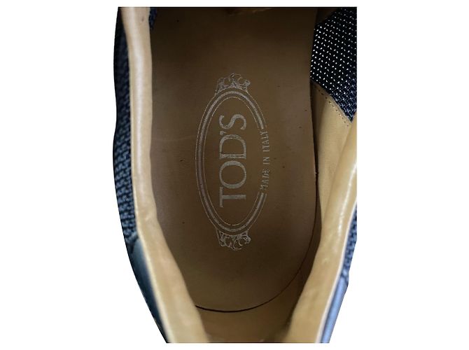 Sneakers basse stringate di Tod's in pelle scamosciata blu navy - vista 8