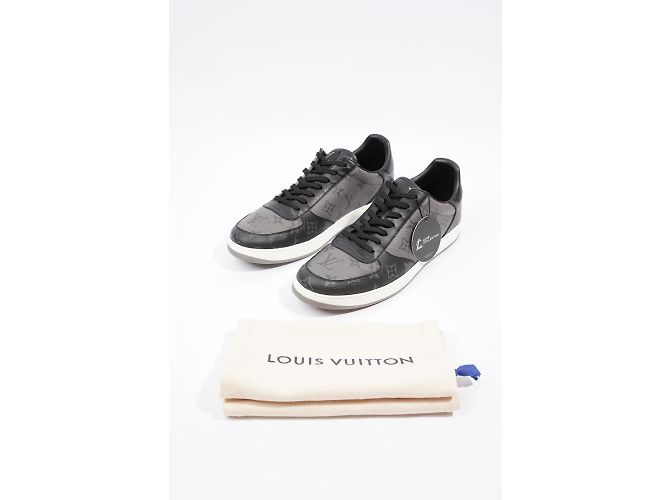 Louis Vuitton Rivoli Pelle monogramma Eclipse bassa EU 43 UK 9 Grigio - vista 11