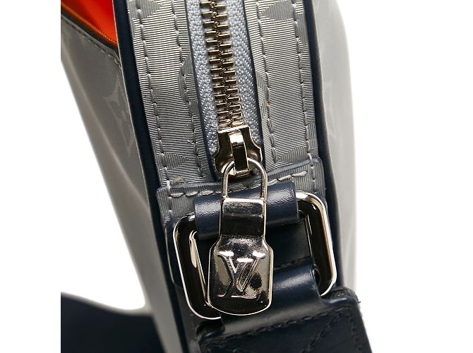 Bolsa Crossbody Louis Vuitton Monogram Satellite Alpha Messenger Cinza - vista 9