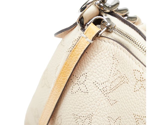 Borsa Louis Vuitton Monogram Mahina Babylone con catena BB beige - vista 8